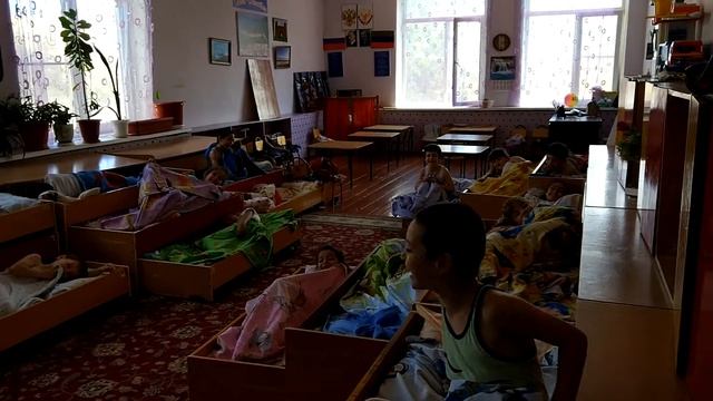 ОТБОЙ В Саду, не плюйся смотреть онлайн