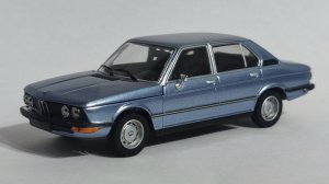 1/43 BMW. №13 BMW 520 (E12).