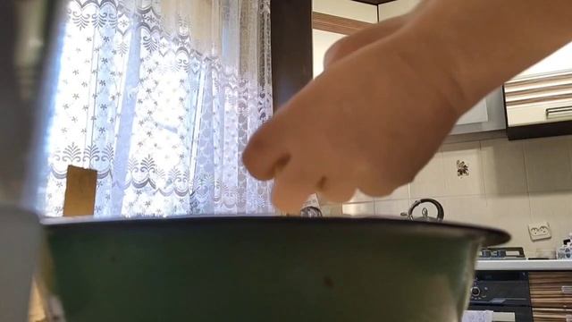 Домашнее вино из белого винограда (ркацители), пошаговый рецепт.
