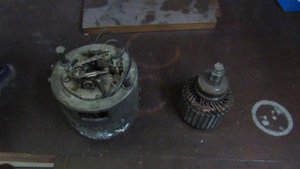 Попытка сделать мотор ява , и генератор 6 вольт , стоит ли его оставлять .