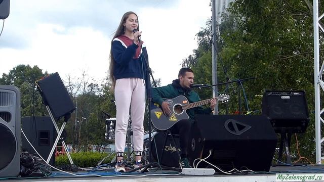 Анастасия Романова и Владислав Кепланов. "Берегом"