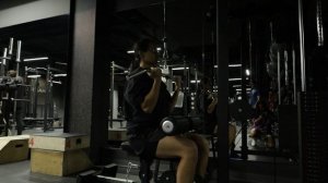 тяга вертикальная обратным хватом