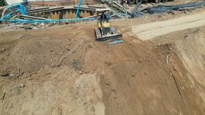 Строительство, высокая насыпь, другой обзор