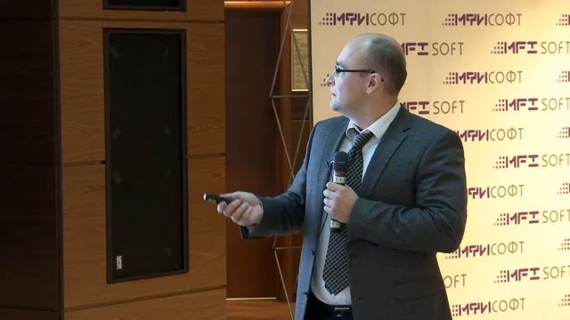 Видеосъемка выступления спикера на конференции