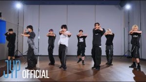 Stray kids - 'Chk Chk Boom' dance practice mirrored