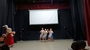 украинский танец по грибы, средняя группа 11 лет