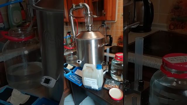 Прелесть НОВИЗНЫ хобби - это ожидание новых экспериментов и поставленных задач. Ром, Виски, Бурбон.