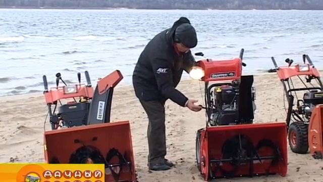 Снегоуборочные машины на песке