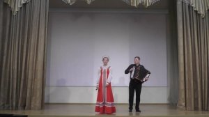 Припевки "Горе луковое" поёт Бровкина Юлия 15 лет