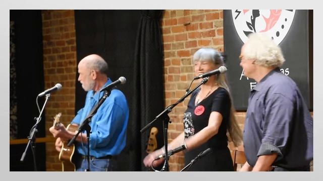 Mustards Retreat - Lets Hear It For The Volunteers Live