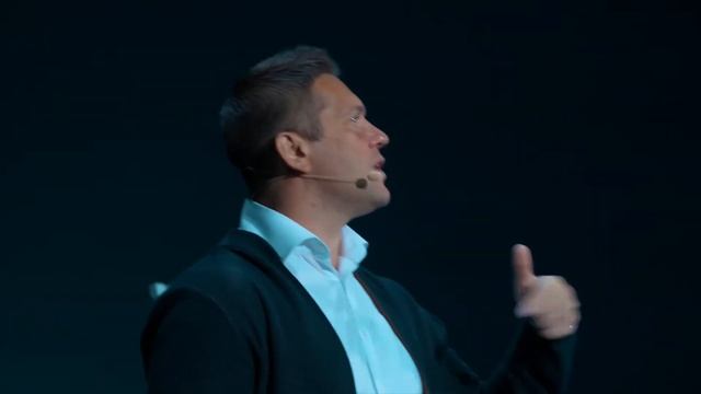 Игорь Давыдов собирает стадионы и вдохновляет ежегодно тысячи участников