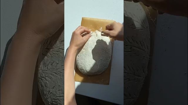 Как сделать красивые УЗОРЫ на домашнем хлебе на закваске #хлеб #домашнийхлеб #тартин #узорнахлебе