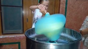 я готовлю сладкую вату
