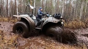 Дозер, ВОЛОГОДСКИЙ вездеход. Топил в болоте, в озере, ЖЕСТКОЕ бездорожье. Тут Нива БРОНТО отдыхает.