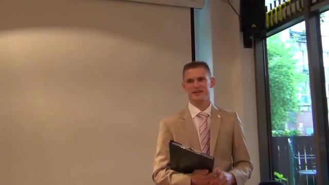 Андрей Смоляга. Директор - ассистент. Варшава, 2013 смотреть онлайн