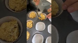 Безглютеновый кекс с изюмом (вместо безглютеновой муки можно добавить обычную муку)