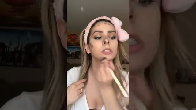 SEINT makeup