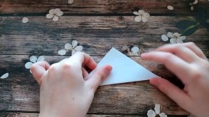 Волчок из бумаги – простая поделка для детей