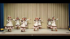 Танцевальный коллектив "Очарование"
Хореографическая композиция "Матушка-земля"