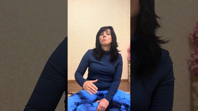 Анулома вілома. Техніка виконання. Користь пранаям з затримкою дихання. смотреть онлайн