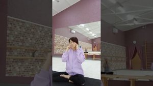 Брамари пранаяма- дыхание жужжащей пчелы.