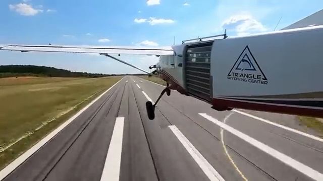 Я оплачу Все, что ты вместишь в этот Треугольник смотреть онлайн