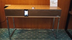 Журнальный столик с музыкальным центром. HiFi High-End Show 2024 Москва, Бородино