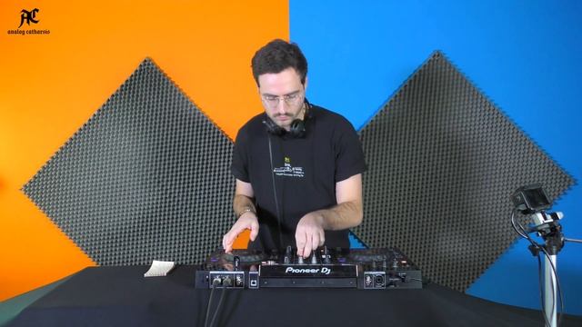 Baacus Dj Set for Analog Catharsis смотреть онлайн
