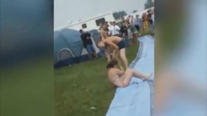 Пьяные девки!бабы жгут!приколы,ржач ,угар,смех до слёз