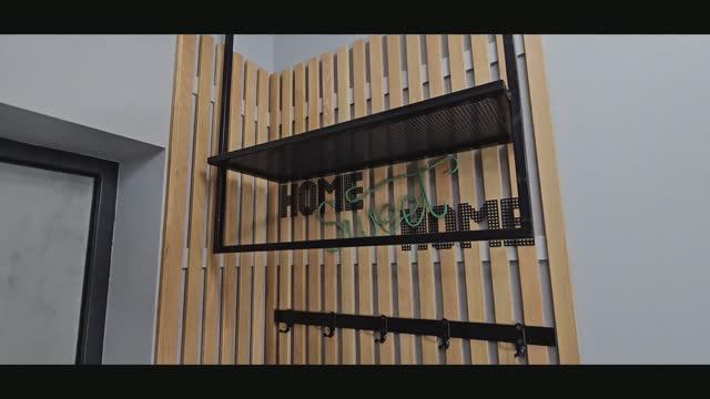 Как сделать вешалку в прихожую.