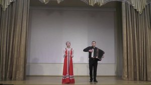 Русская народная песня "Гуляю я" запись и редакция Г. Пономаренко, поёт Калиниченко Софья 13 лет