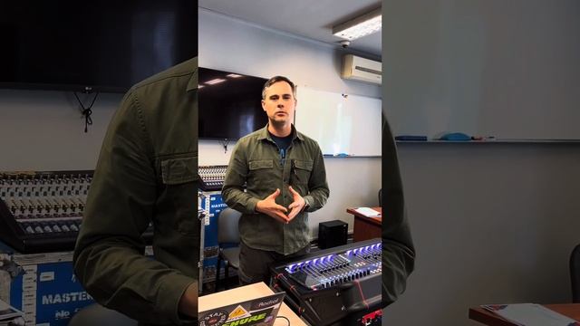 Отзывы студентов курса звукорежиссуры #звукорежиссура #звукорежиссер #курсы #звук смотреть онлайн