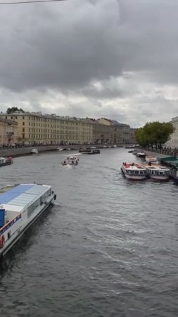 В Питер из Москвы на съемку про 19 век.