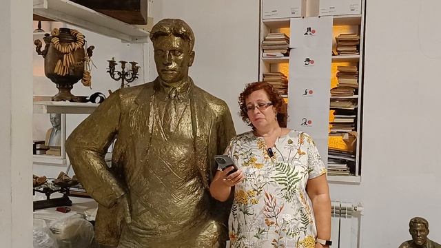РАЗГОВОР С МАЯКОВСКИМ НА АКУЛОВОЙ ГОРЕ В ПУШКИНО