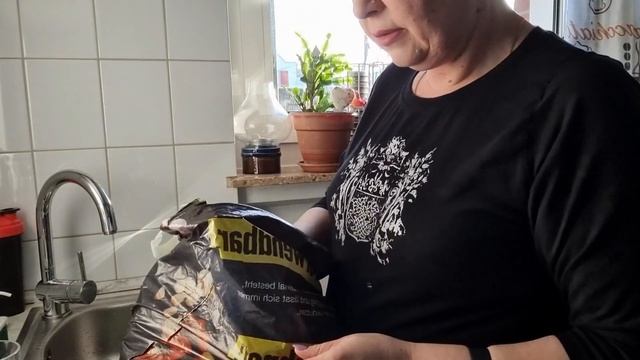 С праздником всех женщин 😘 смотреть онлайн