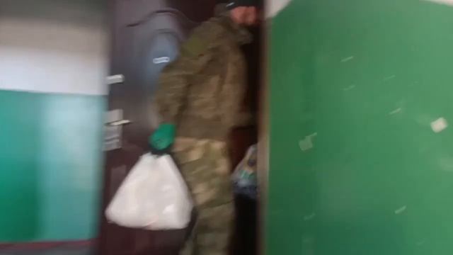 Астраханцы передали очередной гуманитарный груз в ЛНР смотреть онлайн