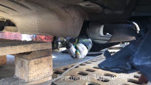 Разбираем Вольво S60 на запчасти. Как снять задний бампер. Пошаговая инструкция