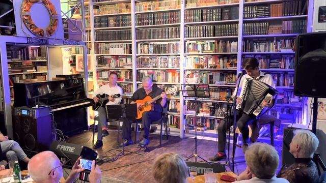 Corcovado - On The Clouds и Илья Пищенко смотреть онлайн