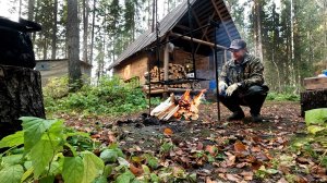 ИЗ ЗИМОВЬЯ С РЫКОМ ВЫПАЛ МЕДВЕДЬ СТЕПАНЫЧ \ ПОКА В ЛЕСНОЙ ИЗБЕ СПИТ БРАТВА, ПОХУЛИГАНИМ В ТАЙГЕ