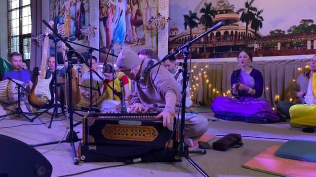 КИРТАН Джанардана прабху Москва KIRTAN Janardana Kirtan Mela Moscow 2024