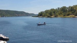 Дуэт 550 - лодка из белого листового заводского ПНД. Концепция 3 в 1 - весла, мотор, парус!