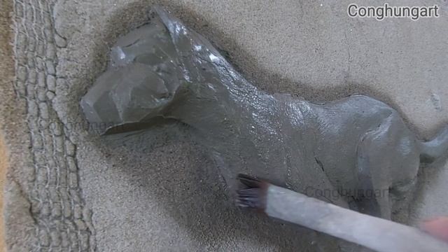 Self-made bas-relief cement jaguar running for prey, beautiful смотреть онлайн