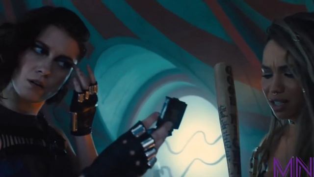 Huntress || You Should See Me In A Crown (DC's Birds Of Prey: Helena Bertinelli) смотреть онлайн