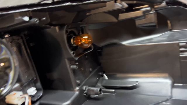 Mitsubishi Pajero Sport 3 - замена линз, диодные Expression Drive