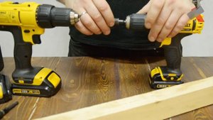 Обзор инструмента DeWALT : Шуруповерты 10.8 В и 18 В