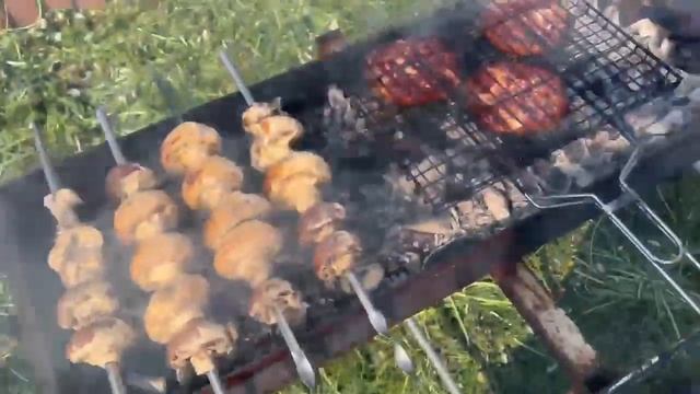 И отдыхать надо иногда смотреть онлайн