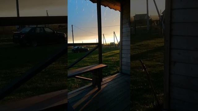 30 апреля, дождь и солнце на закате дня.