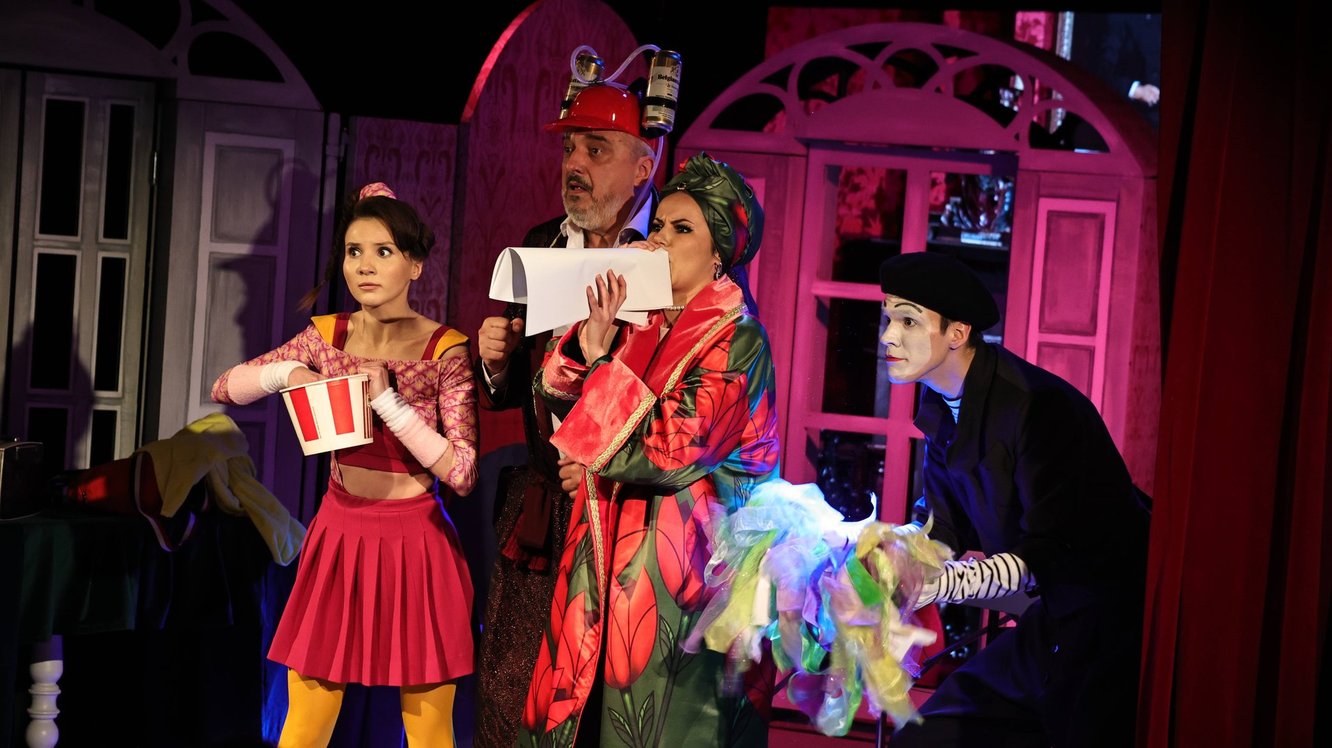 Искромётная комедия "Безумный день или женитьба по-французски" (12+) смотреть онлайн