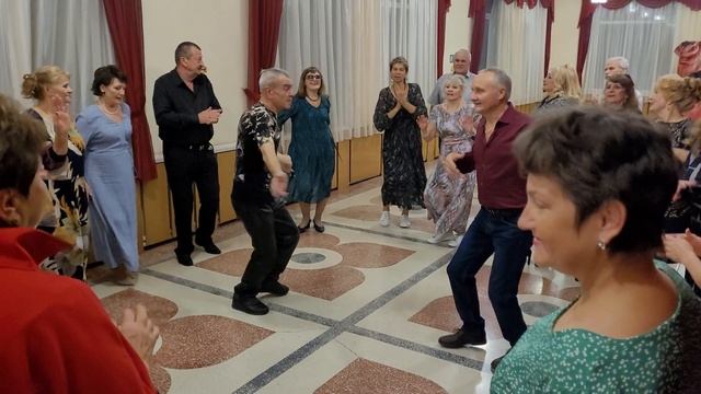 Женщины все королевы... 27.10.24...