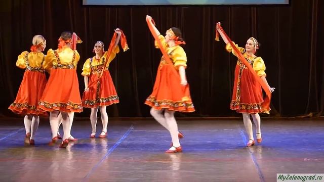 Хобби-класс "Движение" театра танца "Крылья". Хоровод с поясами